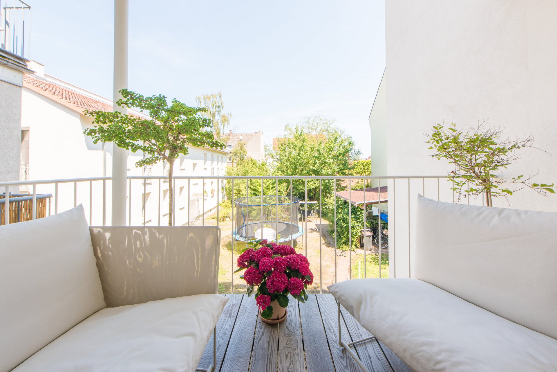 Geschützter Sommer-Balkon - Oliver Reifferscheid - Immobilienmakler Darmstadt